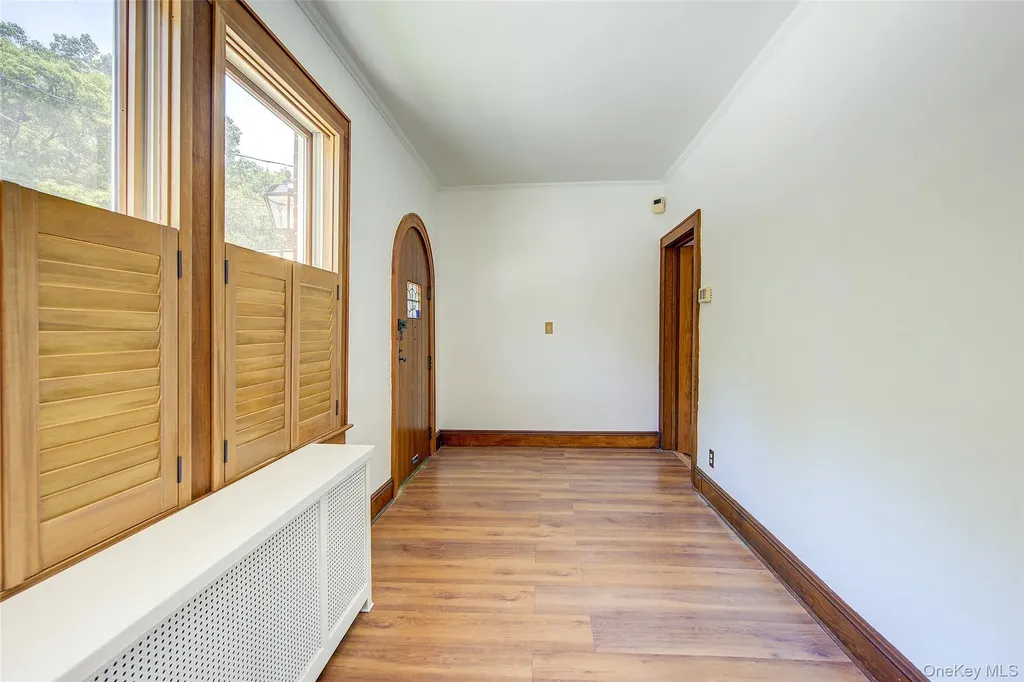 8507 Union Turnpike Glendale NY 11385