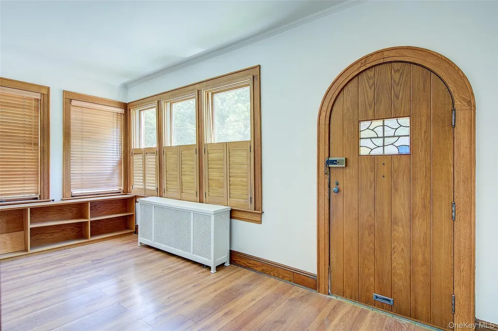8507 Union Turnpike Glendale NY 11385