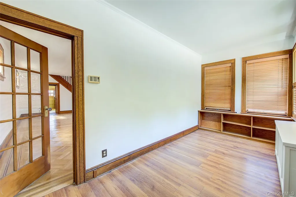 8507 Union Turnpike Glendale NY 11385