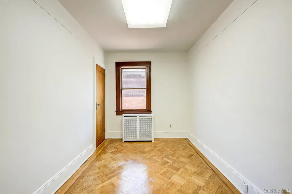 8507 Union Turnpike Glendale NY 11385