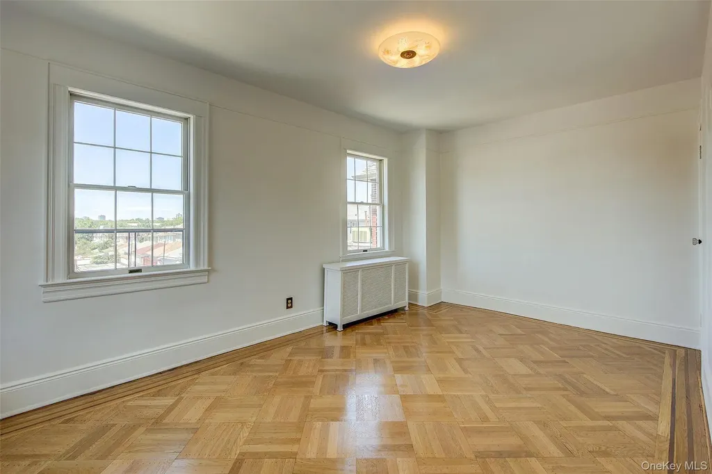 8507 Union Turnpike Glendale NY 11385