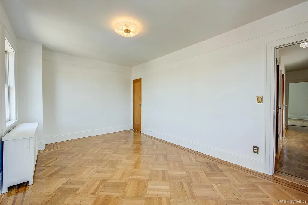 8507 Union Turnpike Glendale NY 11385