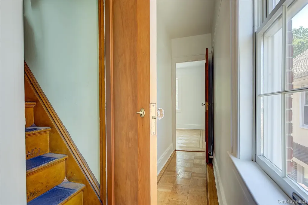 8507 Union Turnpike Glendale NY 11385