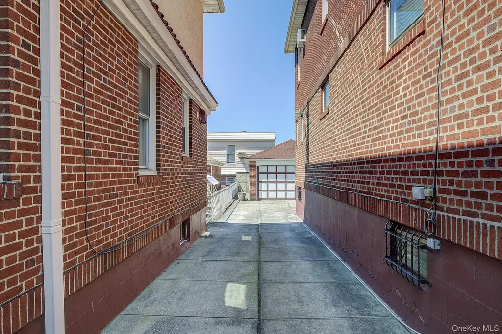 8507 Union Turnpike Glendale NY 11385