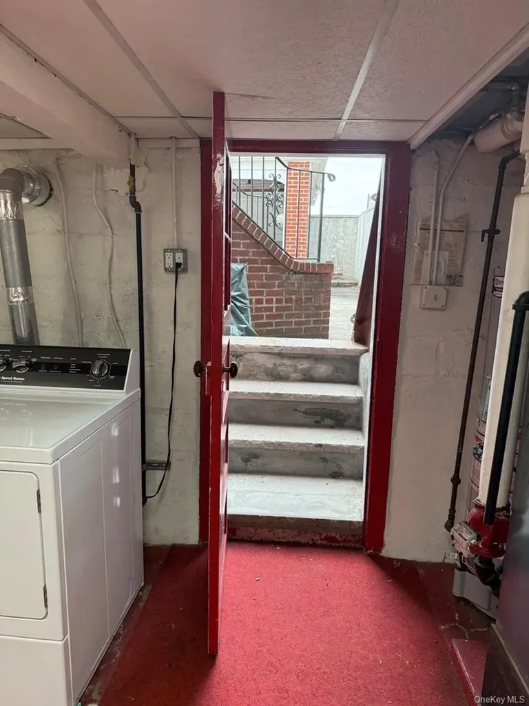 8507 Union Turnpike Glendale NY 11385