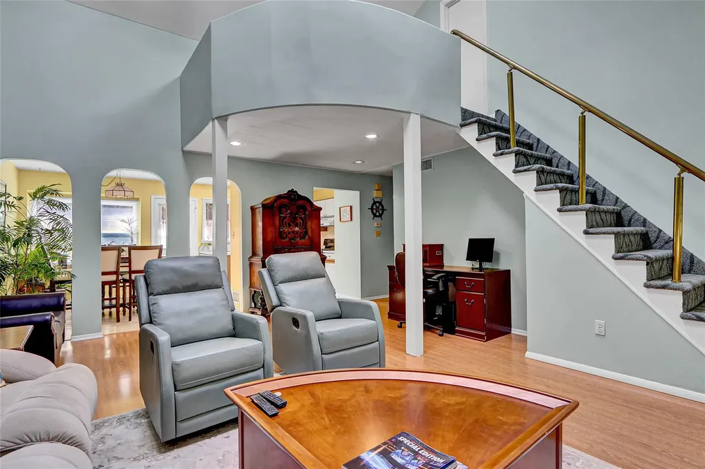 49 Primrose Lane North Babylon NY 11703
