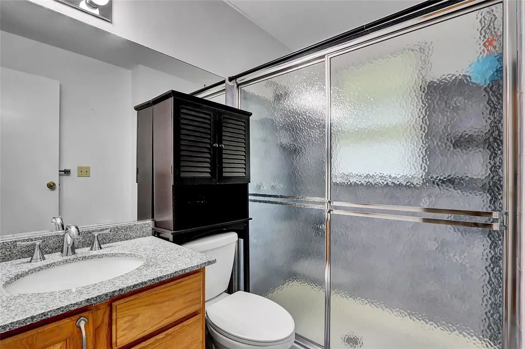 49 Primrose Lane North Babylon NY 11703