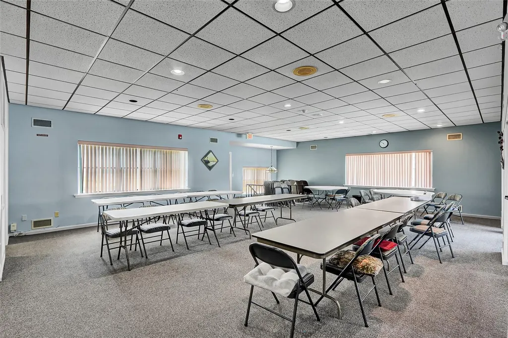49 Primrose Lane North Babylon NY 11703