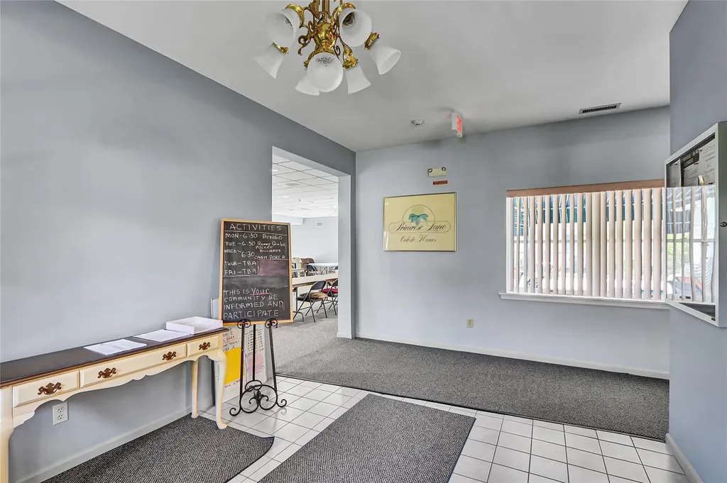 49 Primrose Lane North Babylon NY 11703