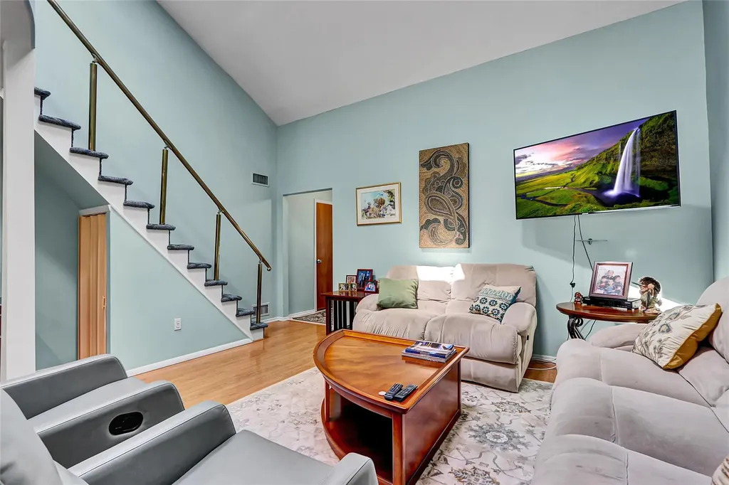 49 Primrose Lane North Babylon NY 11703