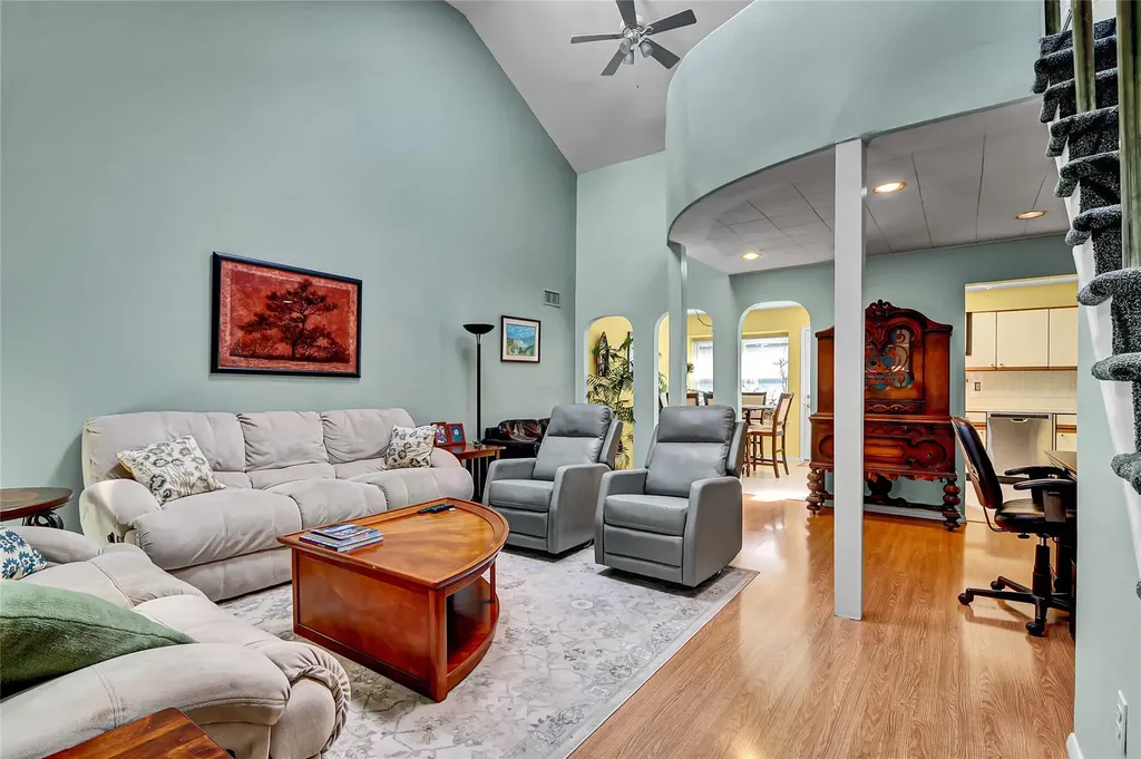 49 Primrose Lane North Babylon NY 11703