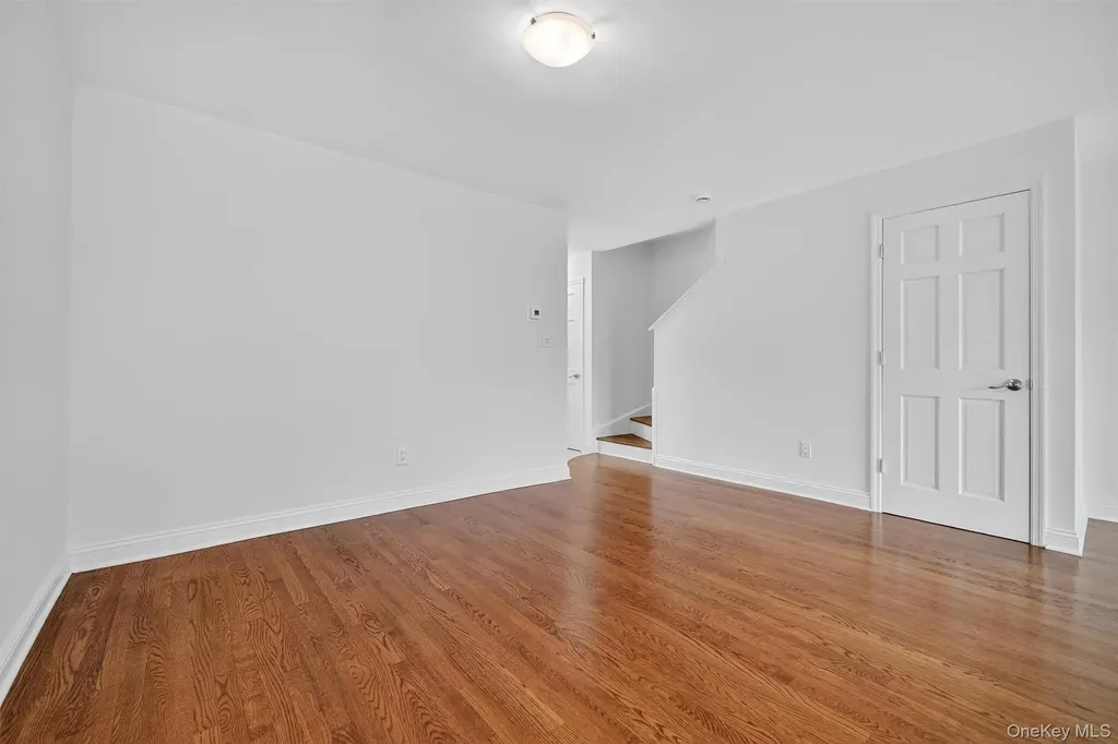 204 Stoneway Lane Peekskill NY 10566