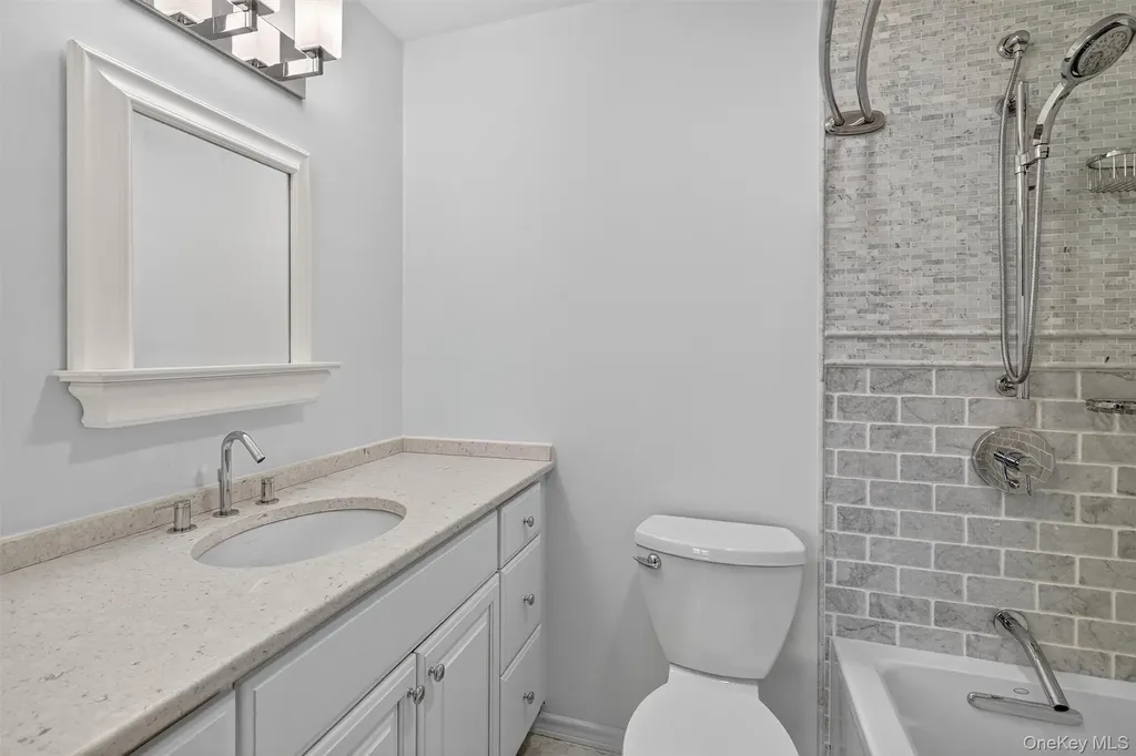 204 Stoneway Lane Peekskill NY 10566
