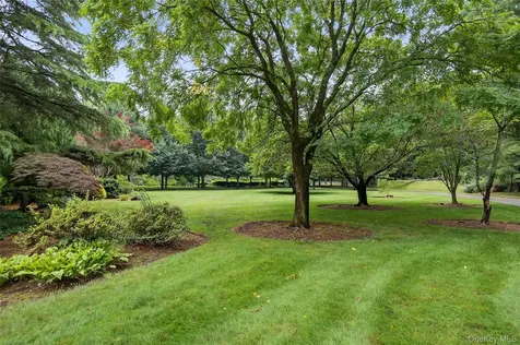 60 Piping Rock Road Upper Brookville NY 11545