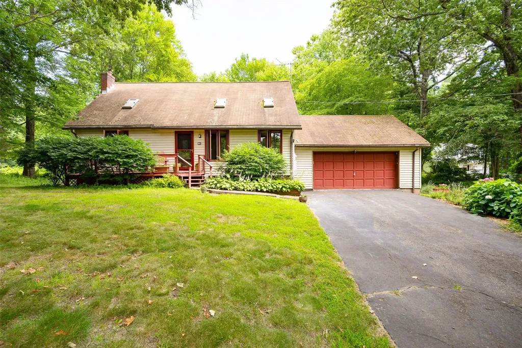 110 Read Road Red Hook NY 12571