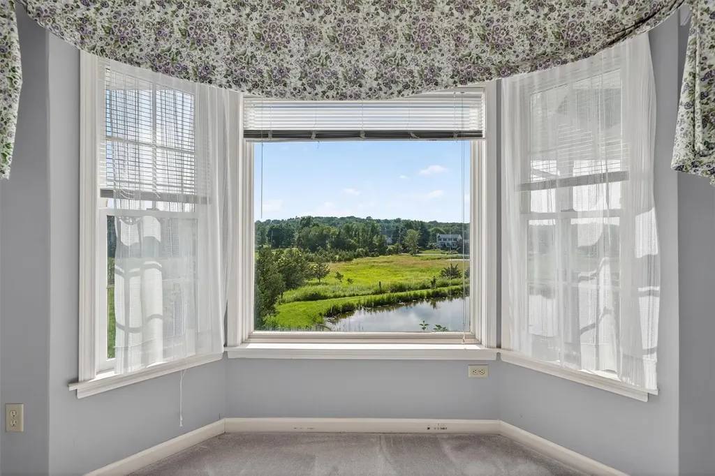 81 Hambletonian Road Chester NY 10918
