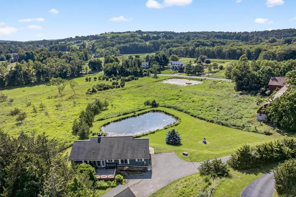 81 Hambletonian Road Chester NY 10918