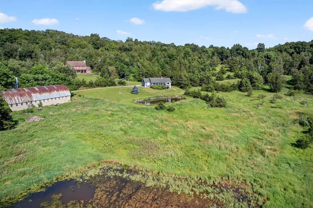 81 Hambletonian Road Chester NY 10918