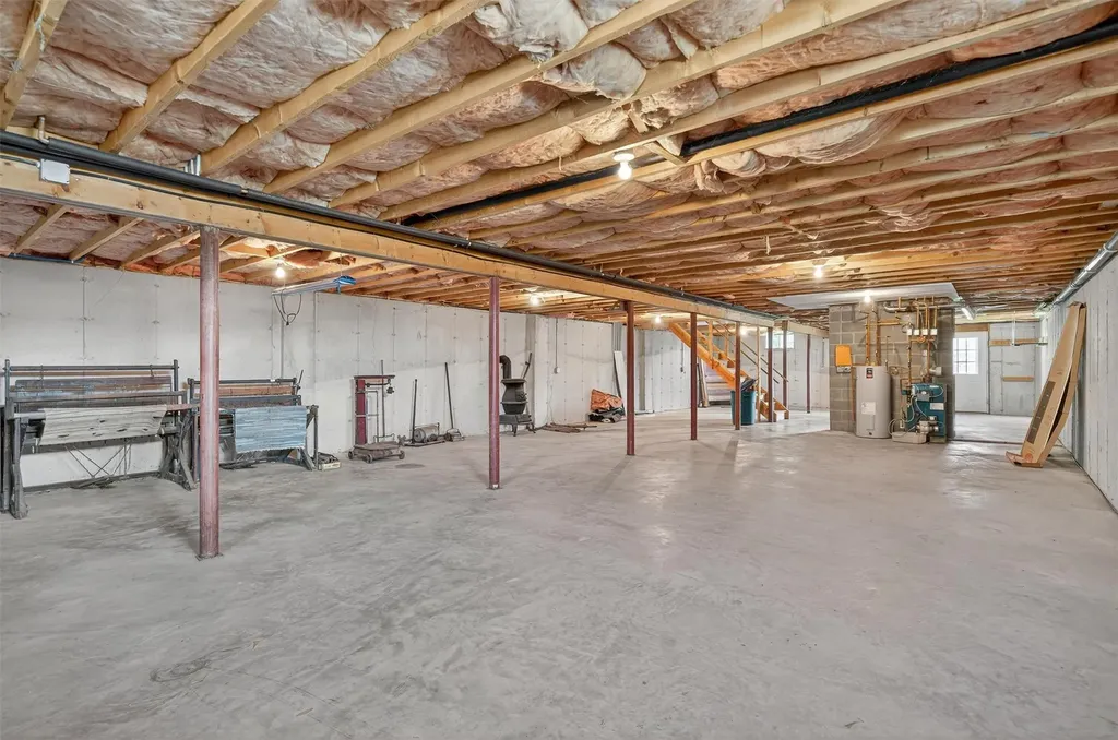 81 Hambletonian Road Chester NY 10918