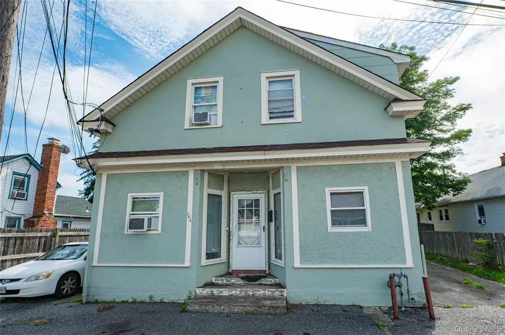 284 4th Avenue Bay Shore NY 11706