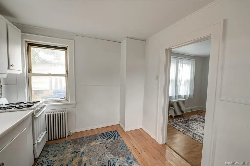 284 4th Avenue Bay Shore NY 11706