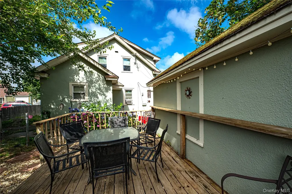 284 4th Avenue Bay Shore NY 11706