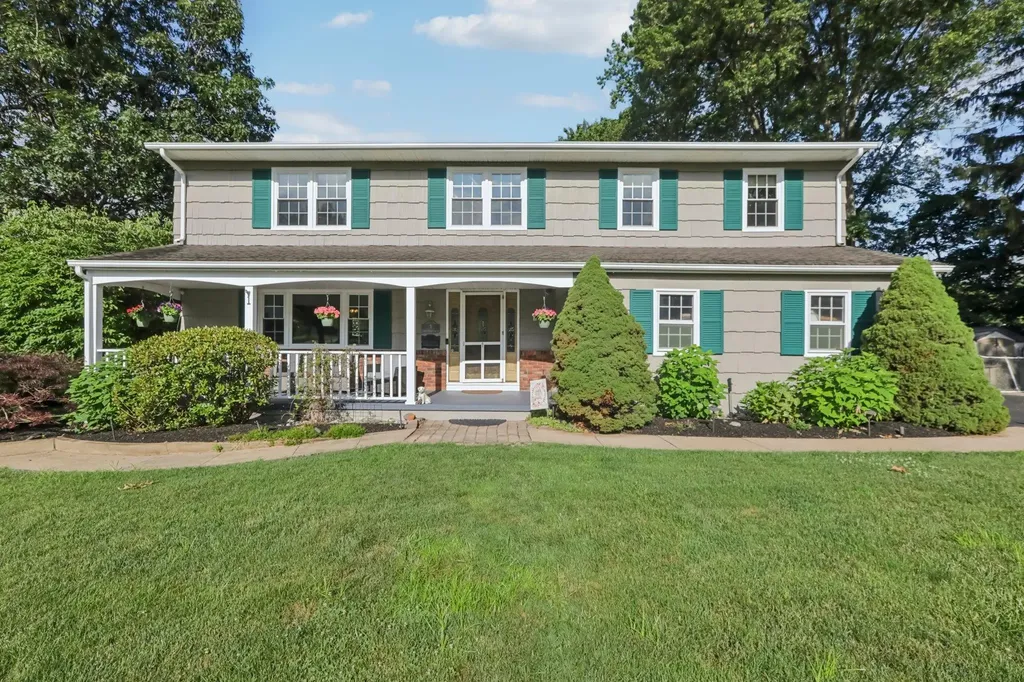 1 Martha Lane Pearl River NY 10965