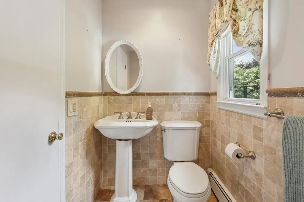 1 Martha Lane Pearl River NY 10965