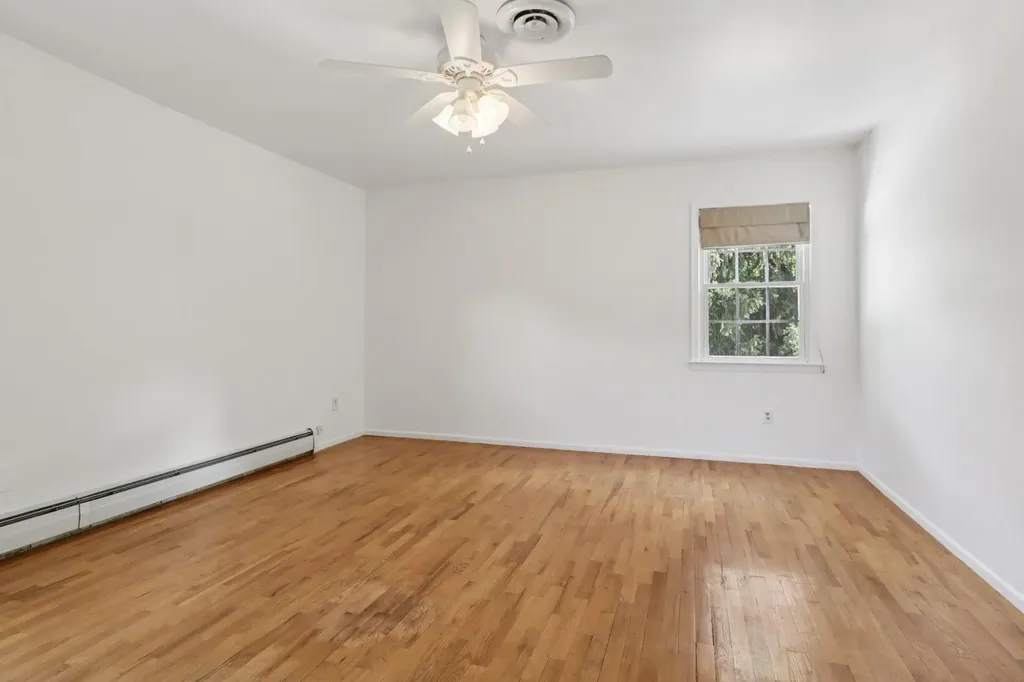 1 Martha Lane Pearl River NY 10965