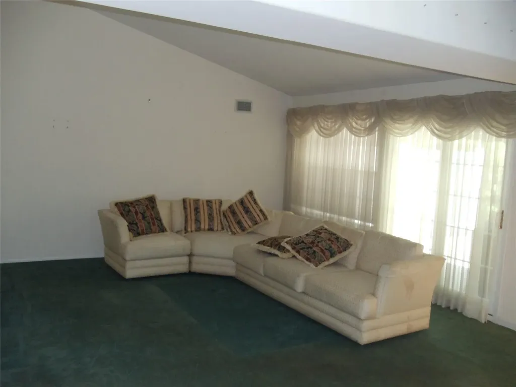 9 Glen Drive Ridge NY 11961