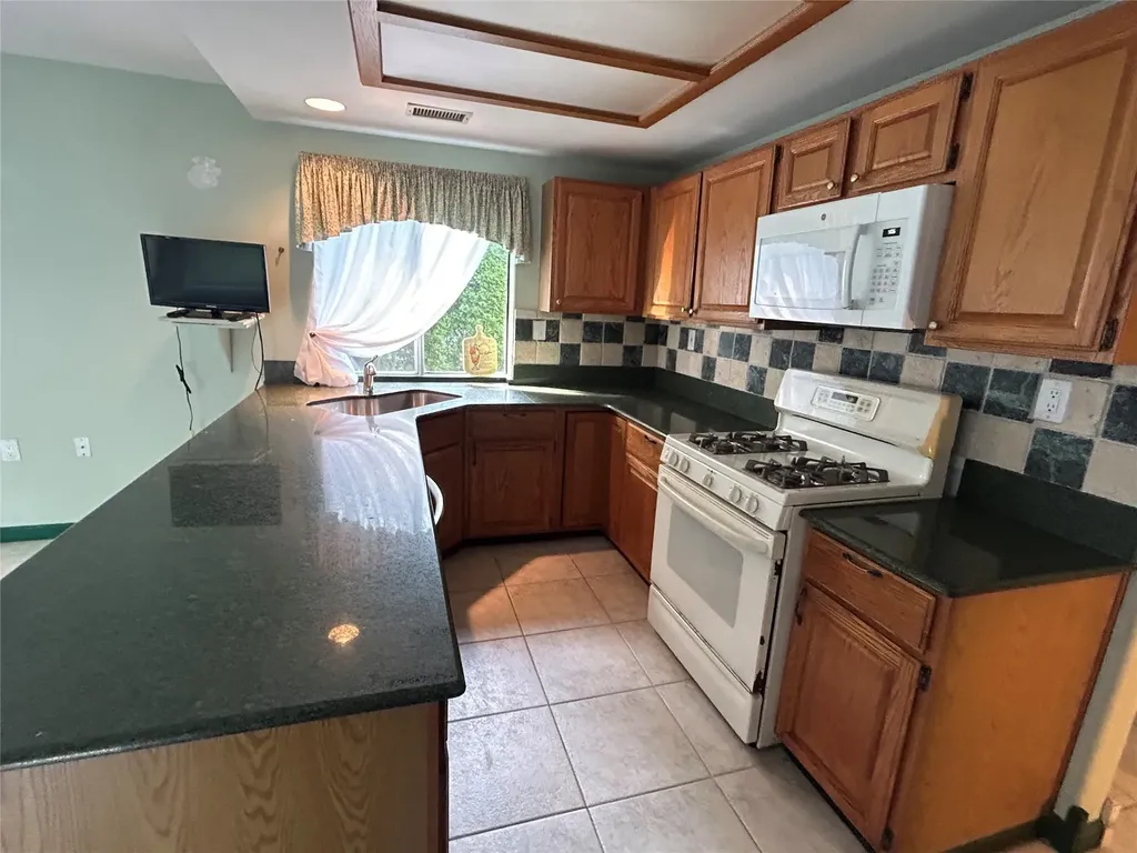 9 Glen Drive Ridge NY 11961