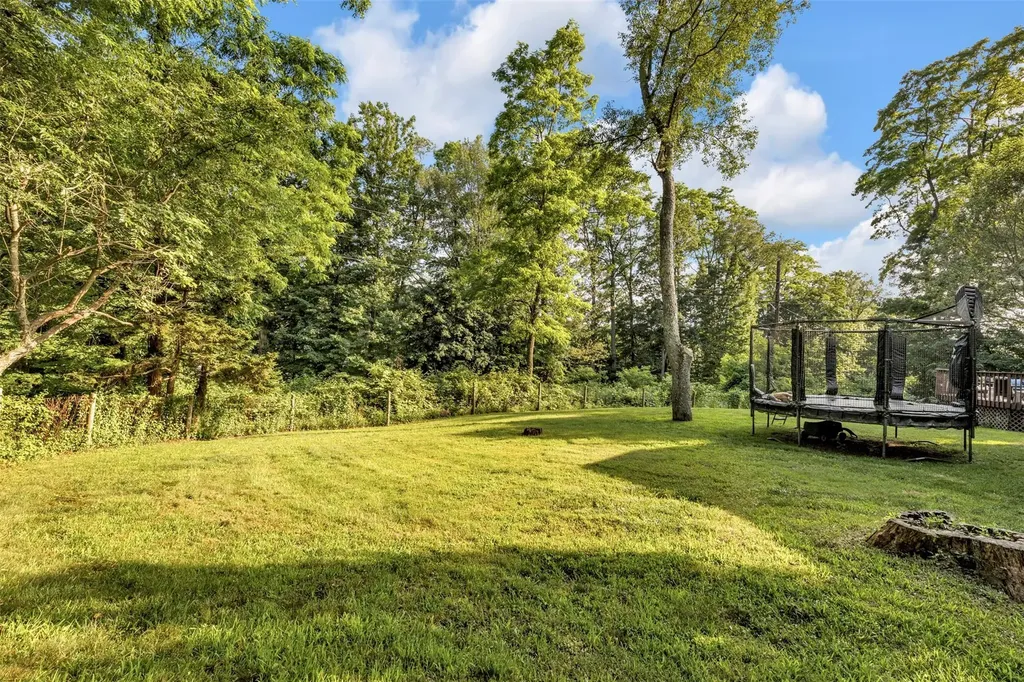 4 Debbie Lane Cross River NY 10518
