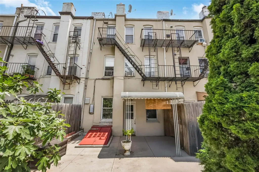 7408 15 Avenue Brooklyn NY 11228