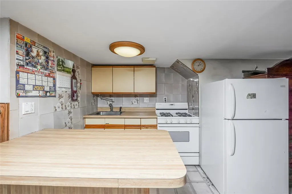 7408 15 Avenue Brooklyn NY 11228