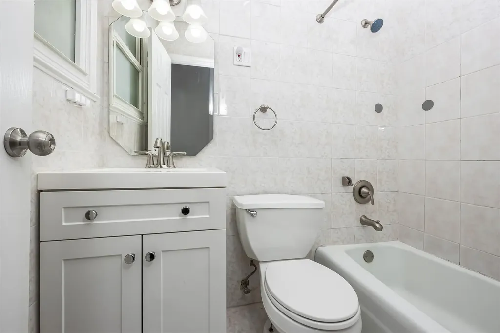 7408 15 Avenue Brooklyn NY 11228