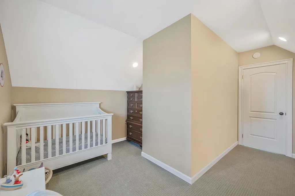 43 E Jackson Avenue Babylon NY 11702