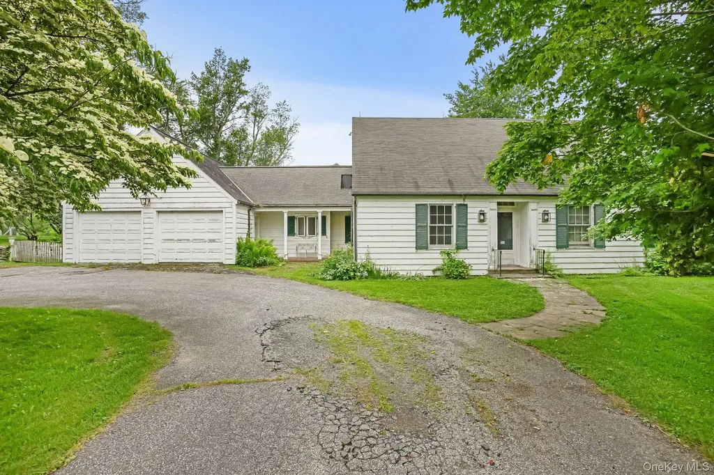 175 Old Quaker Hill Road Pawling NY 12564