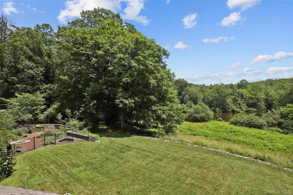 383 Pine Brook Road Bedford NY 10506