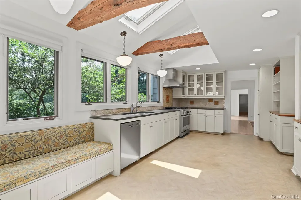 383 Pine Brook Road Bedford NY 10506