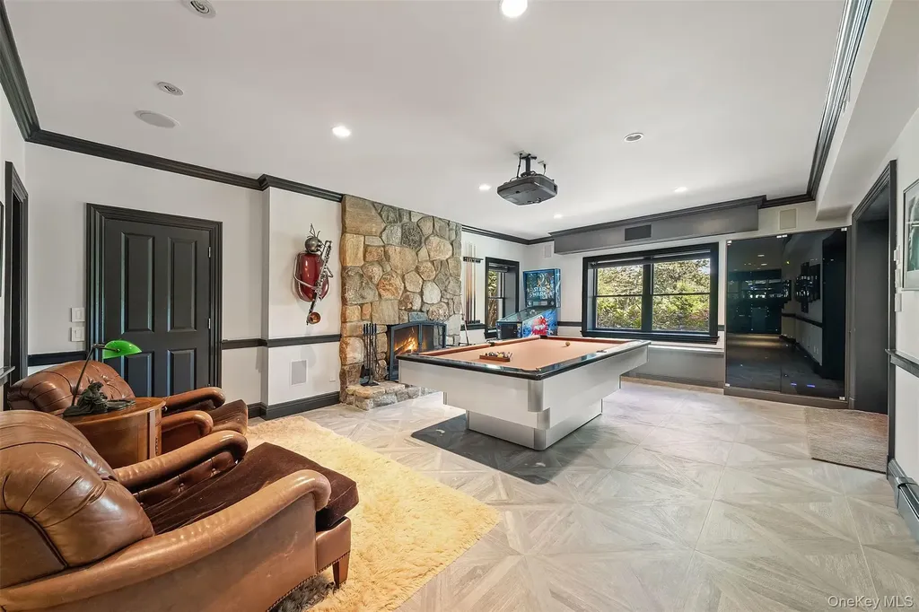 8 Ridgeview Circle Armonk NY 10504