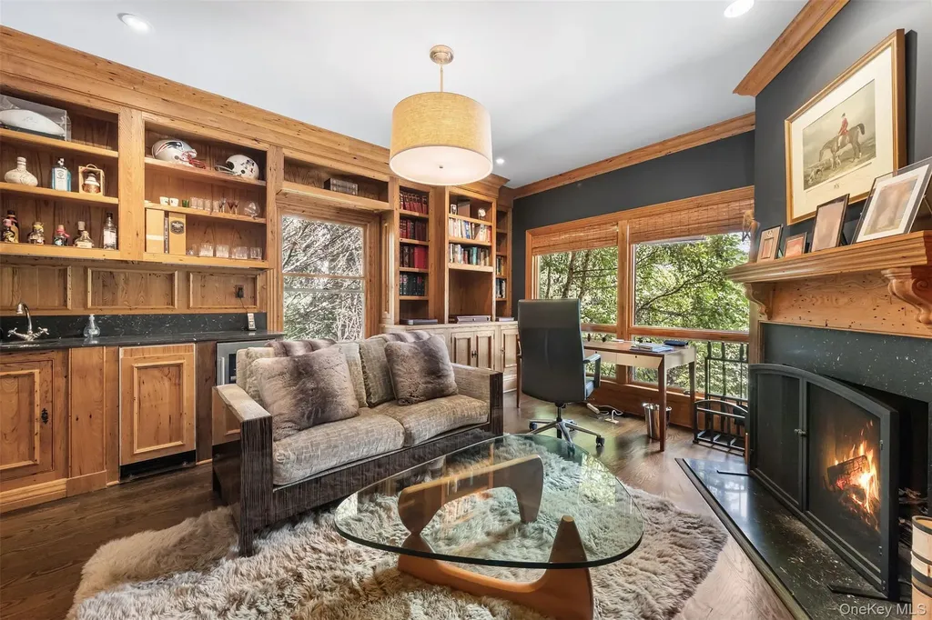 8 Ridgeview Circle Armonk NY 10504