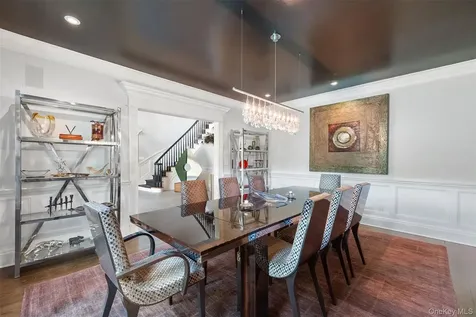 8 Ridgeview Circle Armonk NY 10504