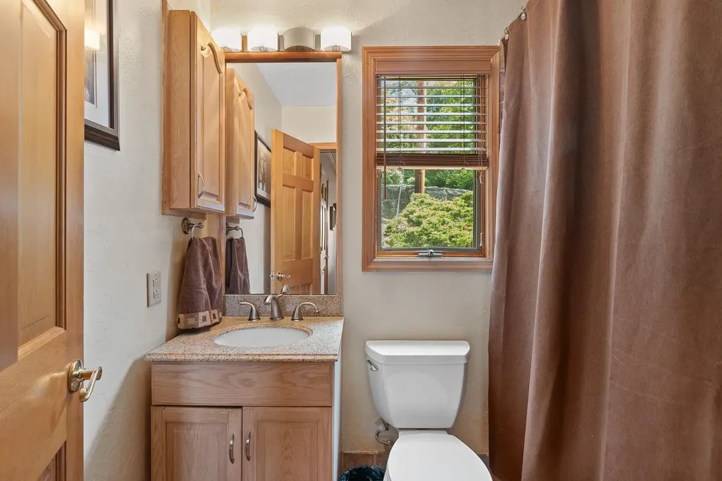 3 Indian Hill Road Mahopac NY 10541
