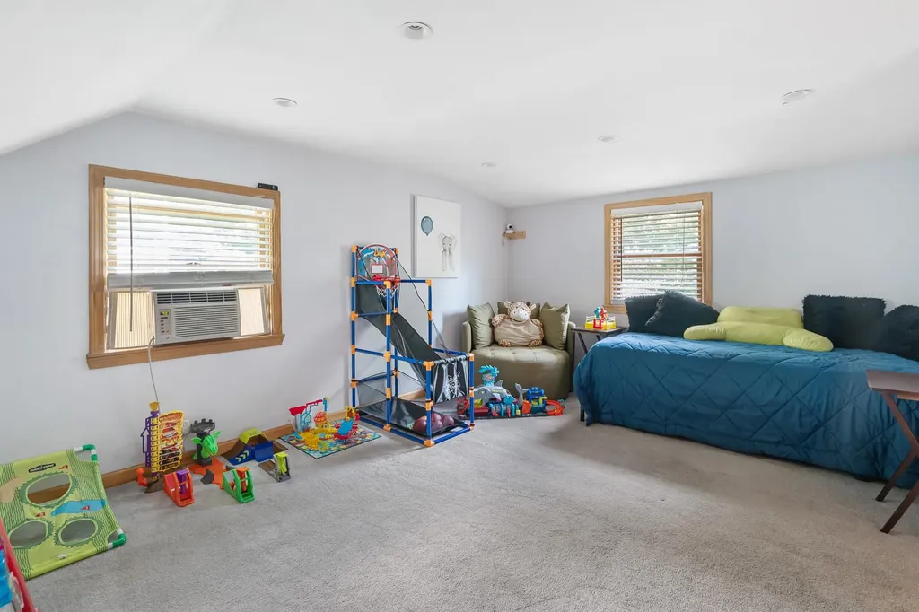 3 Indian Hill Road Mahopac NY 10541