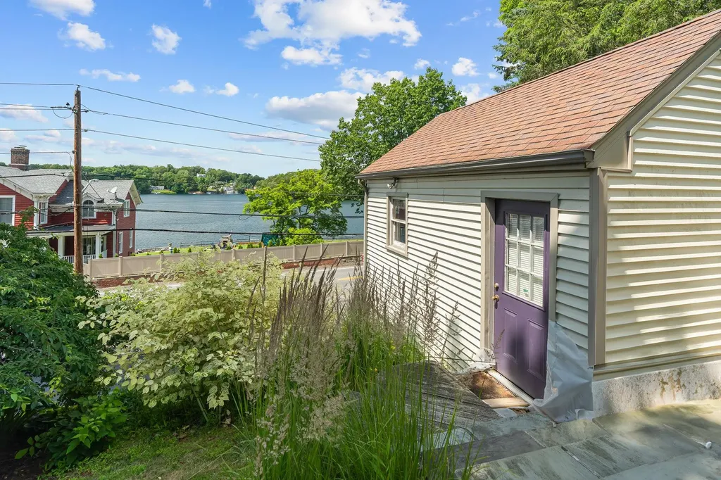 3 Indian Hill Road Mahopac NY 10541