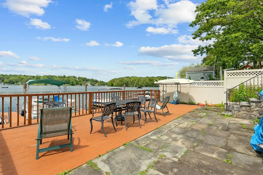 3 Indian Hill Road Mahopac NY 10541