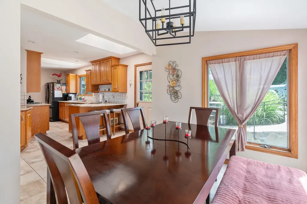 3 Indian Hill Road Mahopac NY 10541
