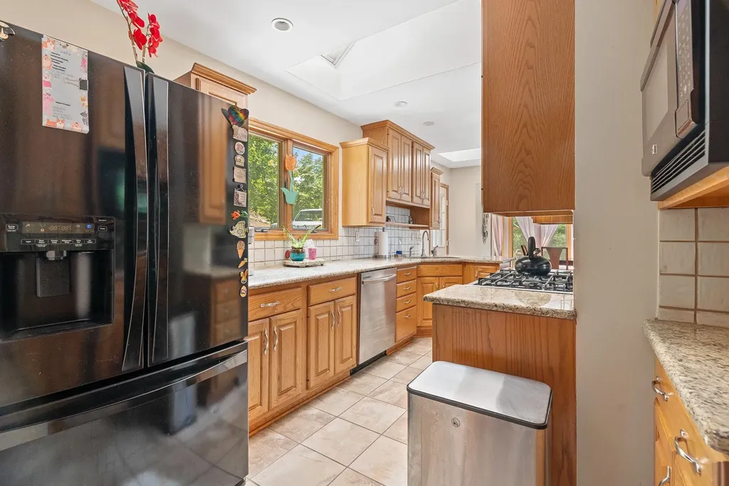 3 Indian Hill Road Mahopac NY 10541