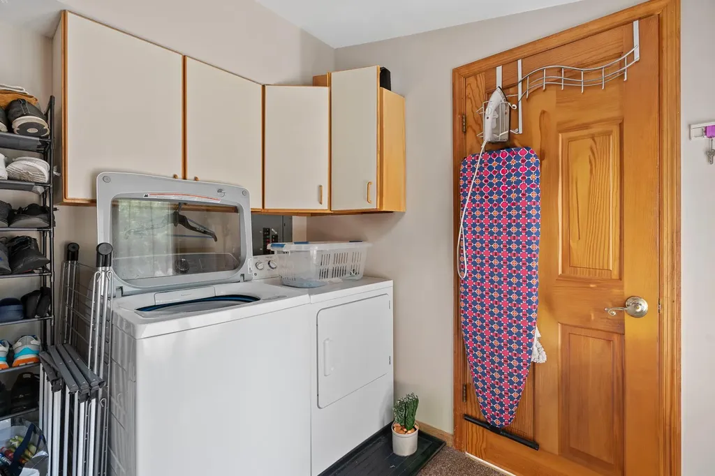 3 Indian Hill Road Mahopac NY 10541