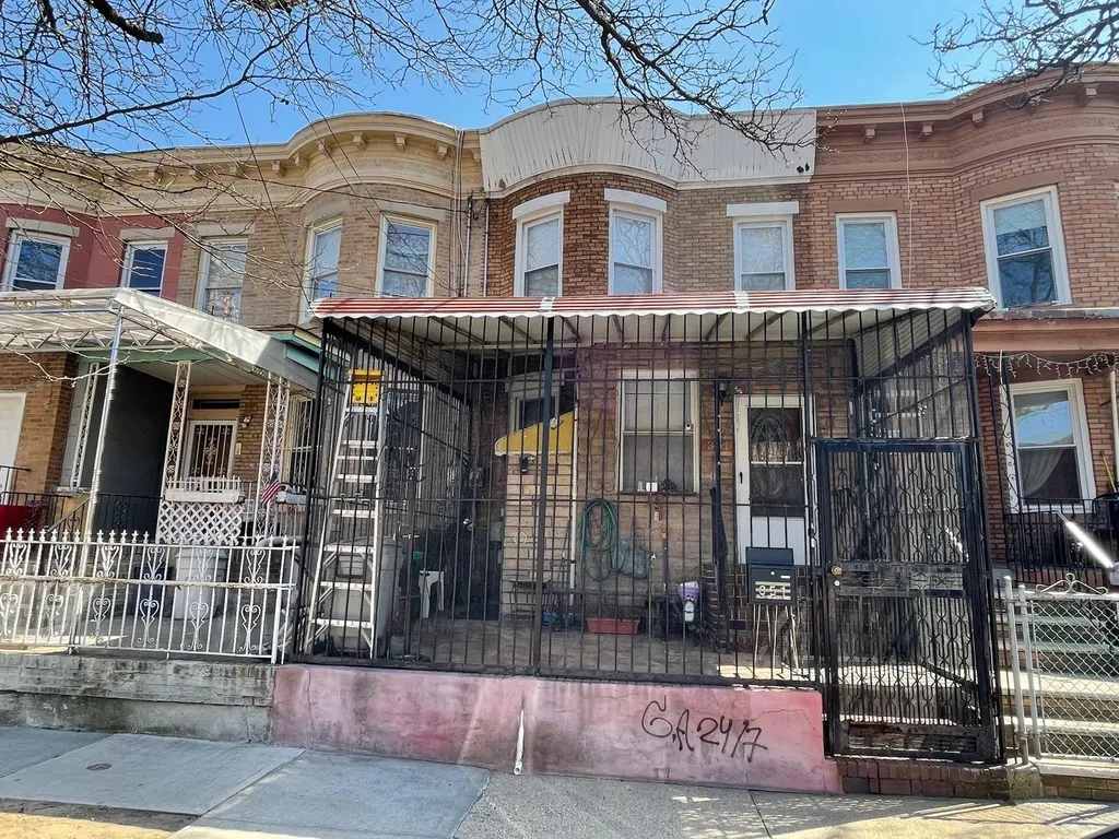 351 Autumn Avenue Brooklyn NY 11208
